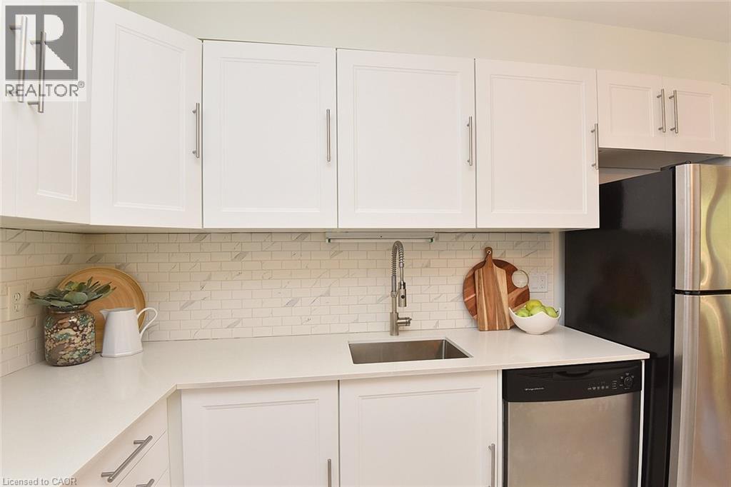 2470 Headon Forest Drive Unit# 31, Burlington, Ontario  L7M 3X3 - Photo 18 - 40776223