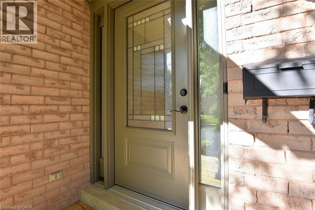 2470 Headon Forest Drive Unit# 31, Burlington, Ontario  L7M 3X3 - Photo 5 - 40776223