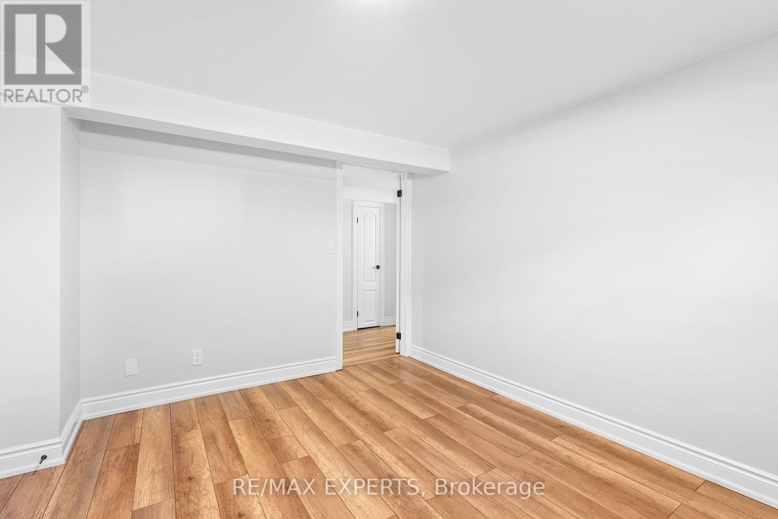 11 Smallwood Drive, Toronto, Ontario  M3M 1K9 - Photo 29 - W12441229