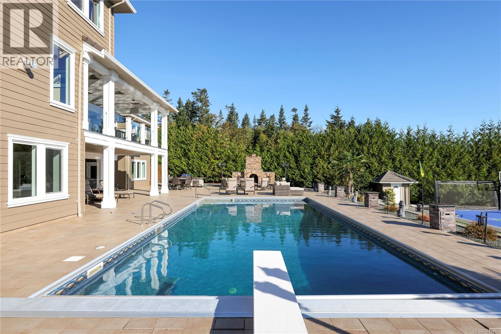 6480 Eagles Dr, Courtenay, British Columbia  V9J 1V3 - Photo 32 - 1015182