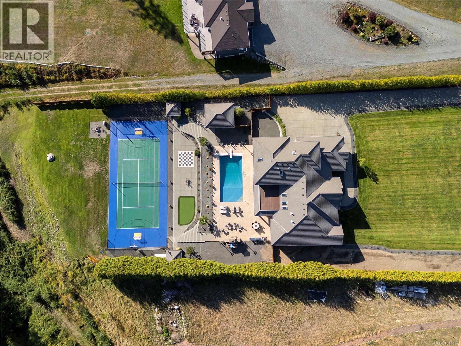 6480 Eagles Dr, Courtenay, British Columbia  V9J 1V3 - Photo 40 - 1015182