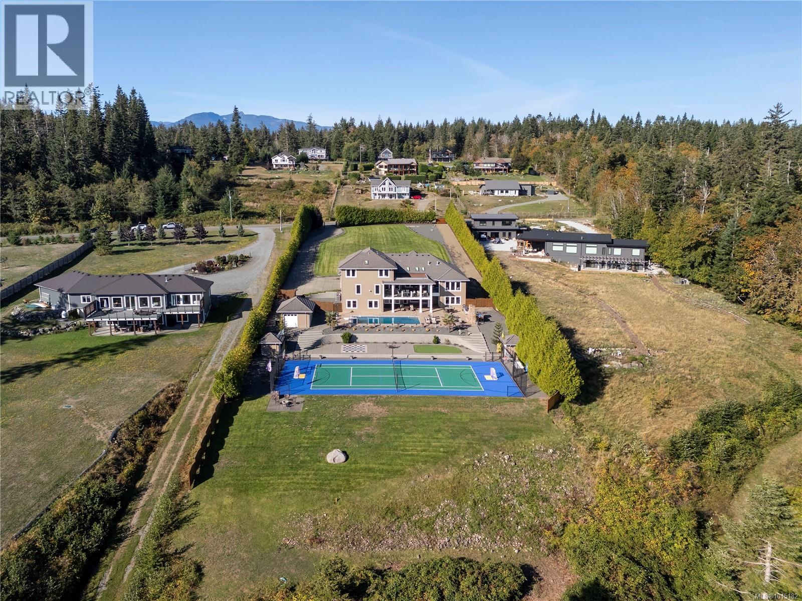6480 Eagles Dr, Courtenay, British Columbia  V9J 1V3 - Photo 5 - 1015182