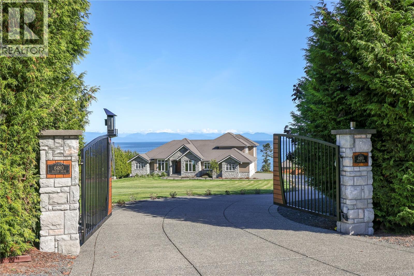 6480 Eagles Dr, Courtenay, British Columbia  V9J 1V3 - Photo 50 - 1015182