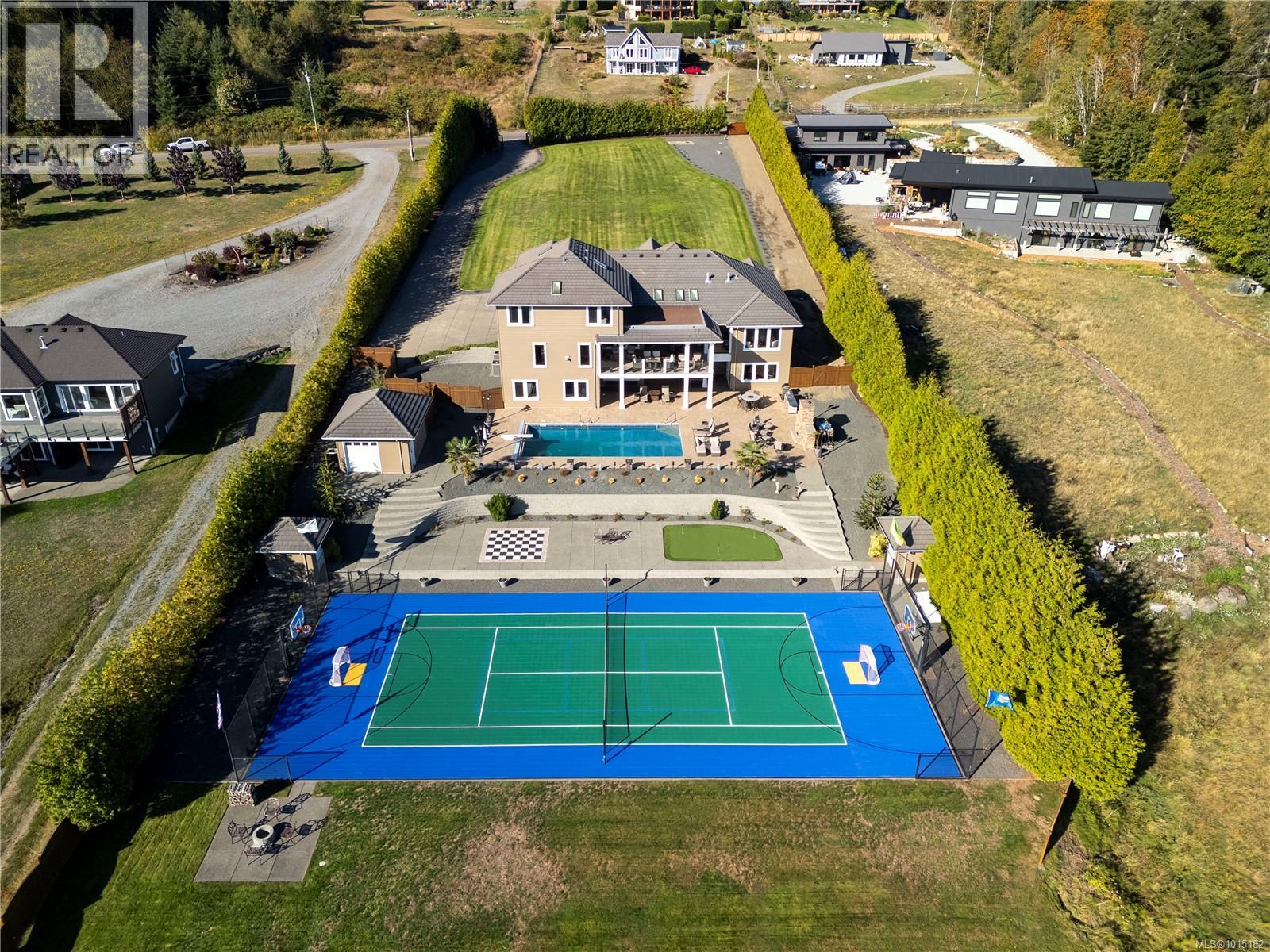 6480 Eagles Dr, Courtenay, British Columbia  V9J 1V3 - Photo 6 - 1015182
