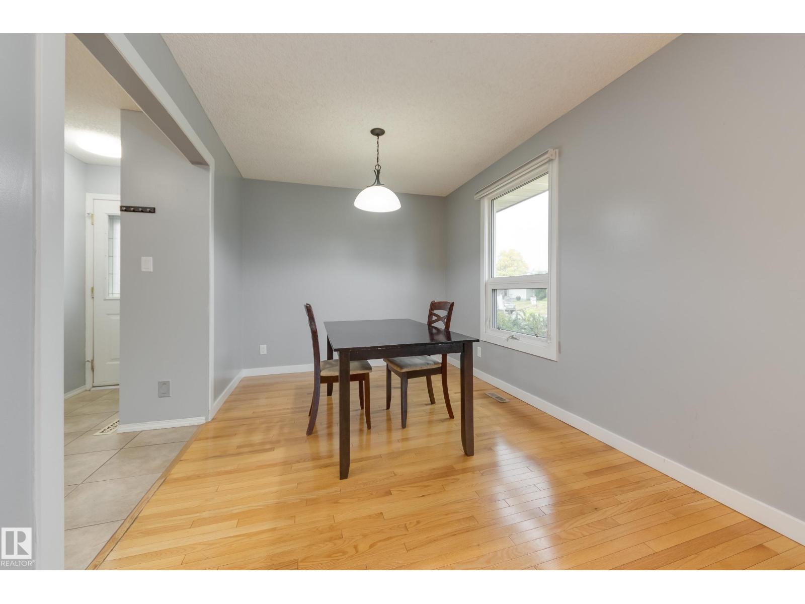 14615 29a St Nw Nw, Edmonton, Alberta  T5Y 2E4 - Photo 8 - E4460688