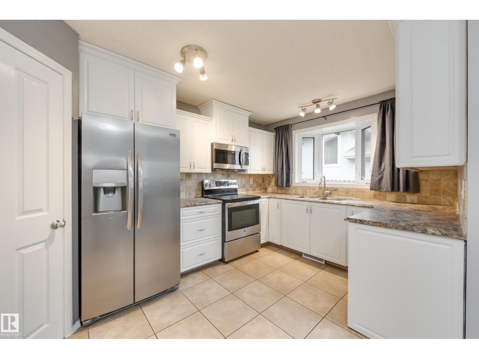 14615 29a St Nw Nw, Edmonton, Alberta  T5Y 2E4 - Photo 9 - E4460688