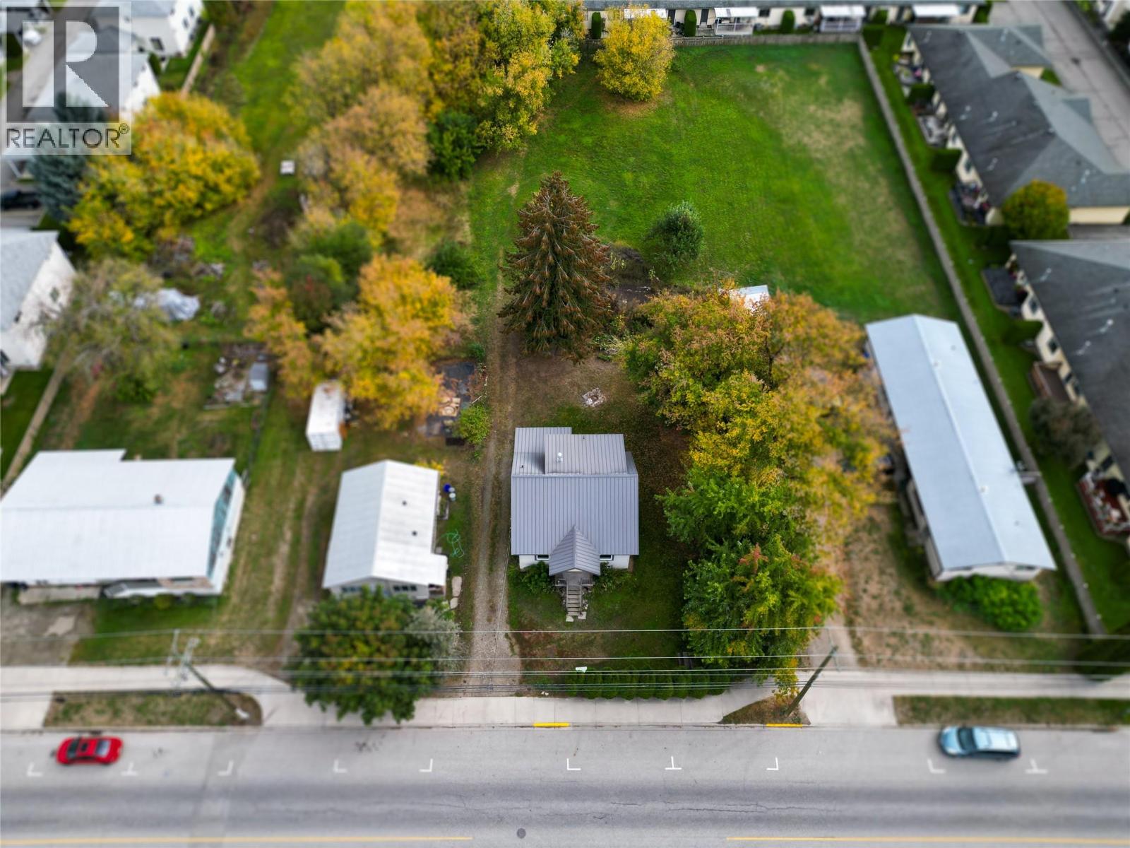 710 10 Street SW, salmon arm, British Columbia