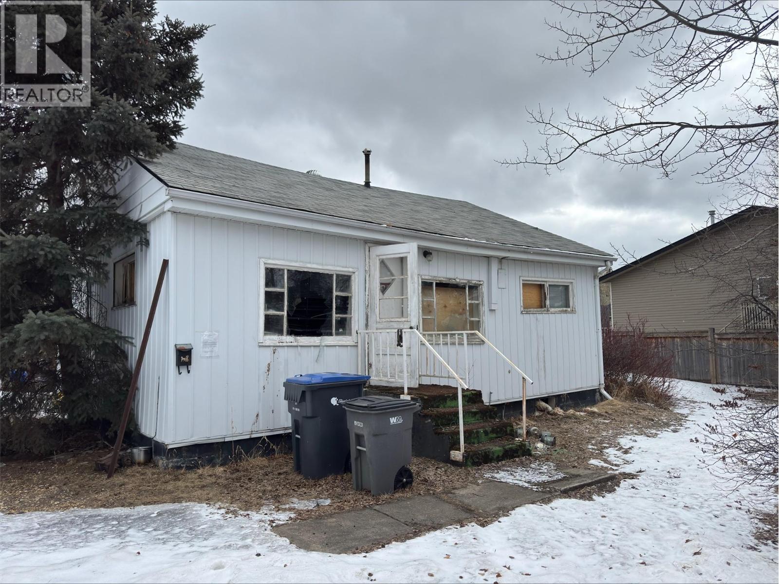 9204 8 Street, dawson creek, British Columbia