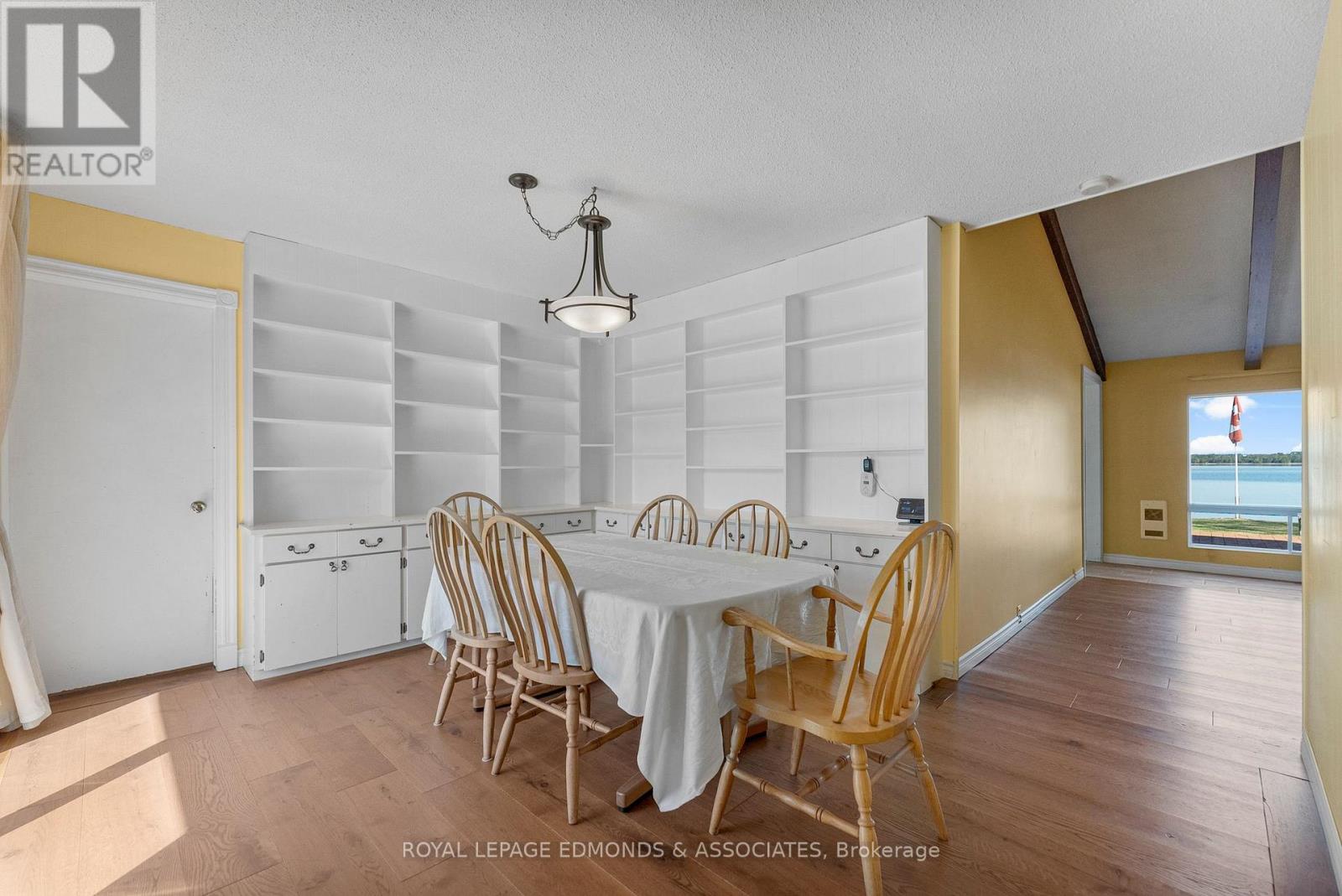 1227 Burns Drive, Laurentian Valley, Ontario  K8A 7M9 - Photo 19 - X12443515