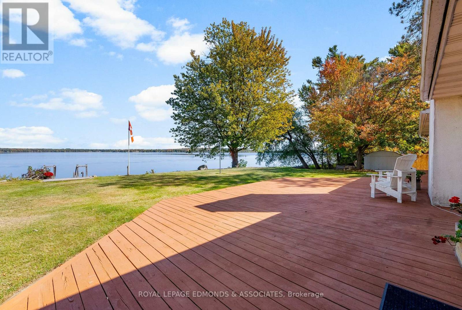1227 Burns Drive, Laurentian Valley, Ontario  K8A 7M9 - Photo 8 - X12443515