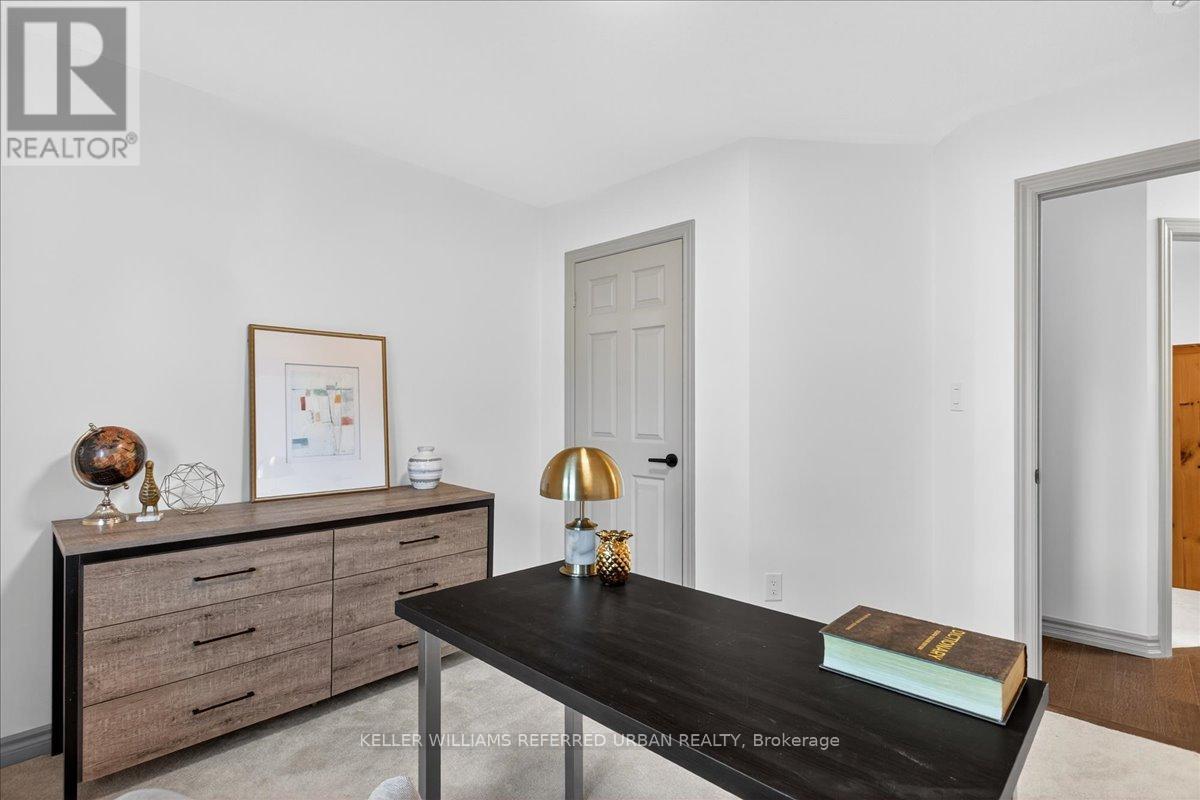 431 Rita's Avenue, Newmarket (Summerhill Estates), Ontario  L3X 2N1 - Photo 38 - N12443447
