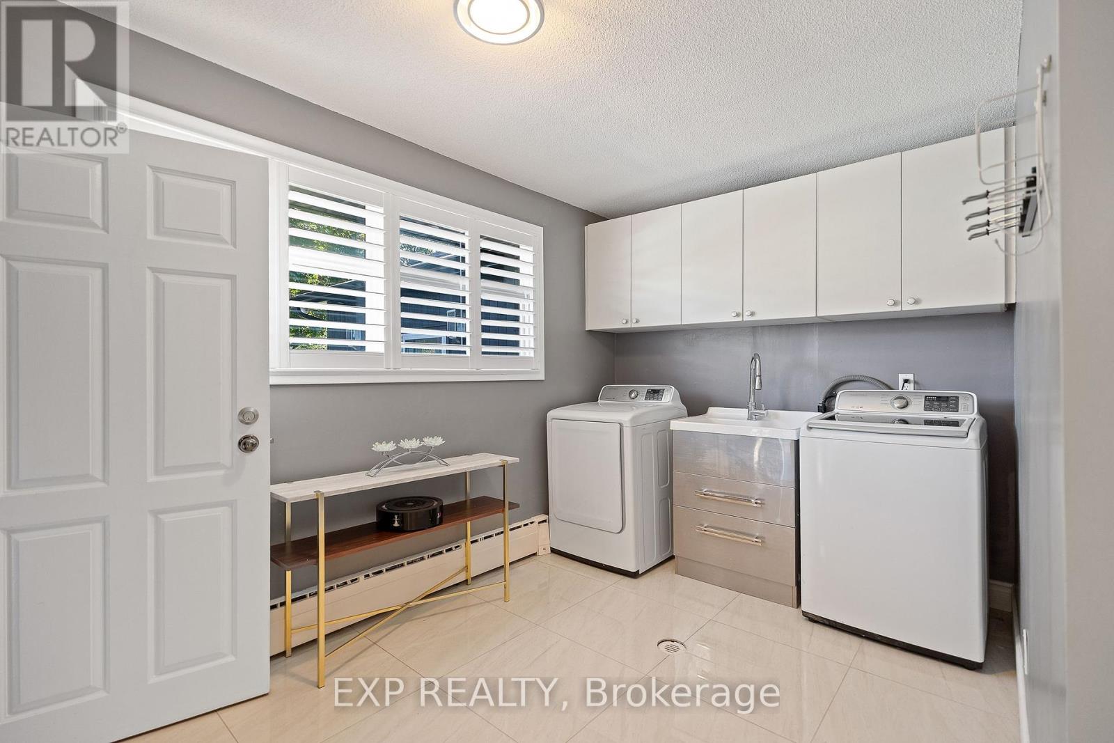 6244 Russell Street, Niagara Falls, Ontario  L2J 1P1 - Photo 38 - X12440910