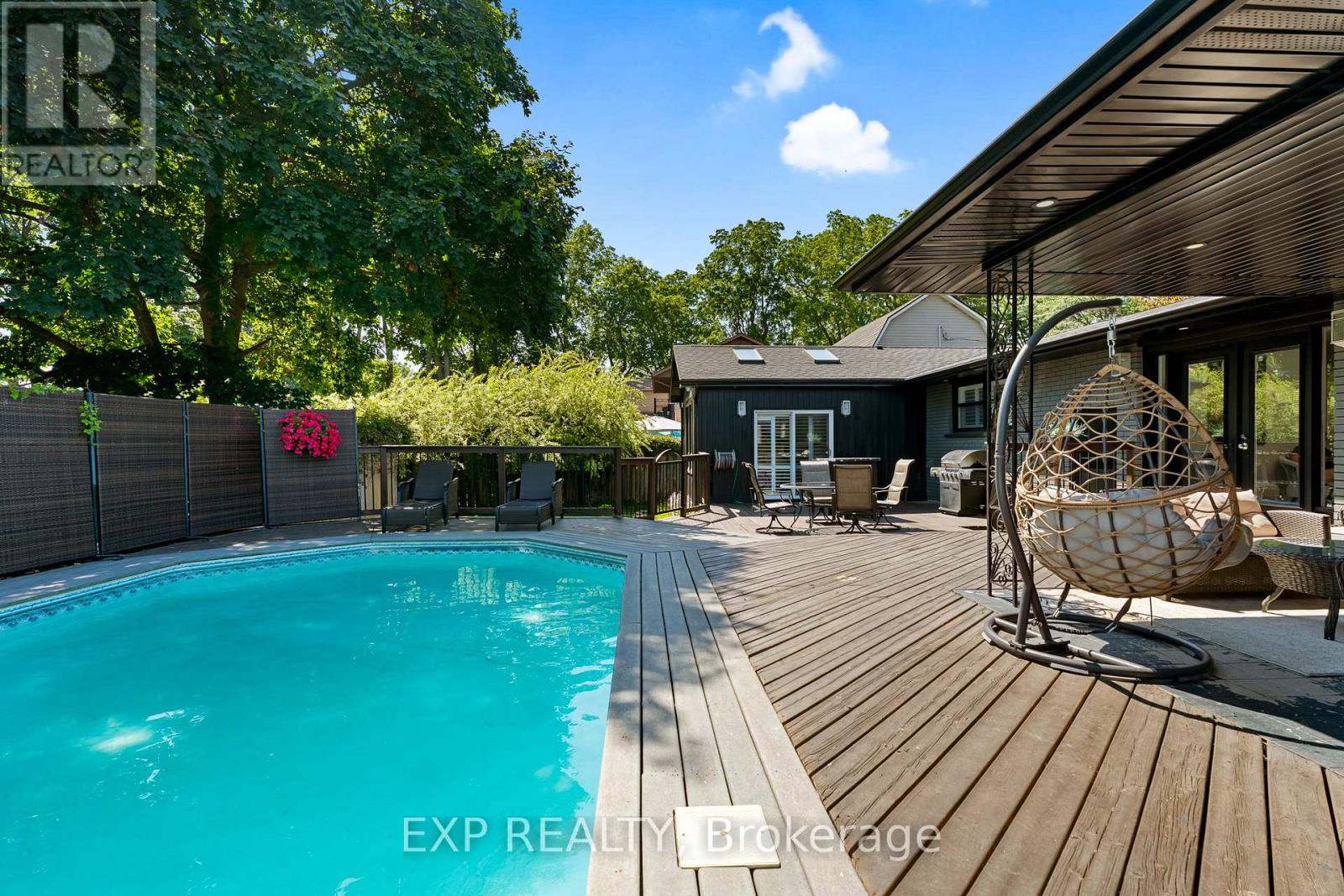 6244 Russell Street, Niagara Falls, Ontario  L2J 1P1 - Photo 43 - X12440910