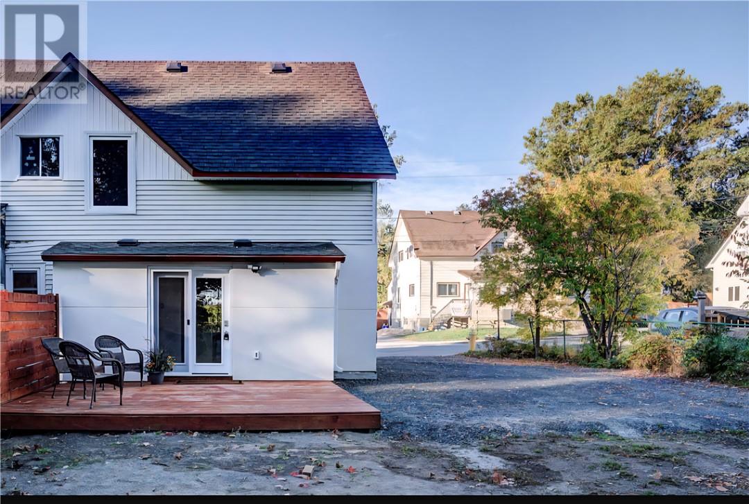 17a Orford, Copper Cliff, Ontario    - Photo 2 - 2125061