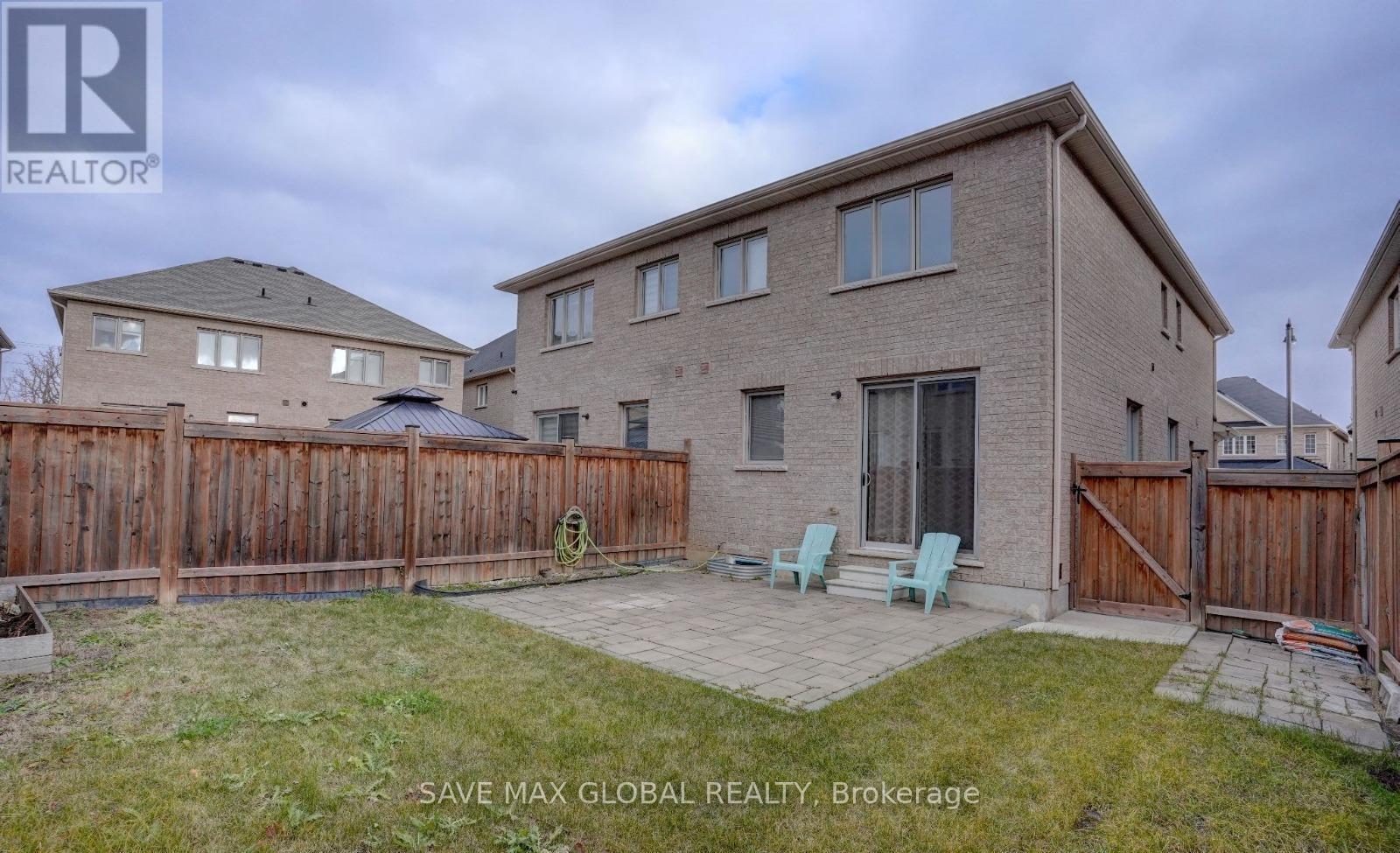62 Ebury Drive, Brampton, Ontario  L6X 5M7 - Photo 8 - W12443385