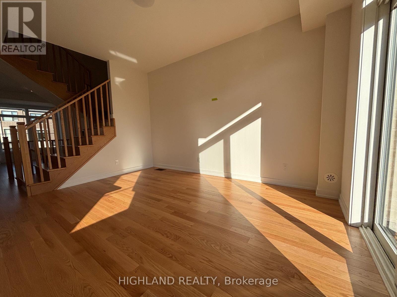 1096 Wheat Boom Drive, Oakville, Ontario  L6H 7H5 - Photo 5 - W12443386