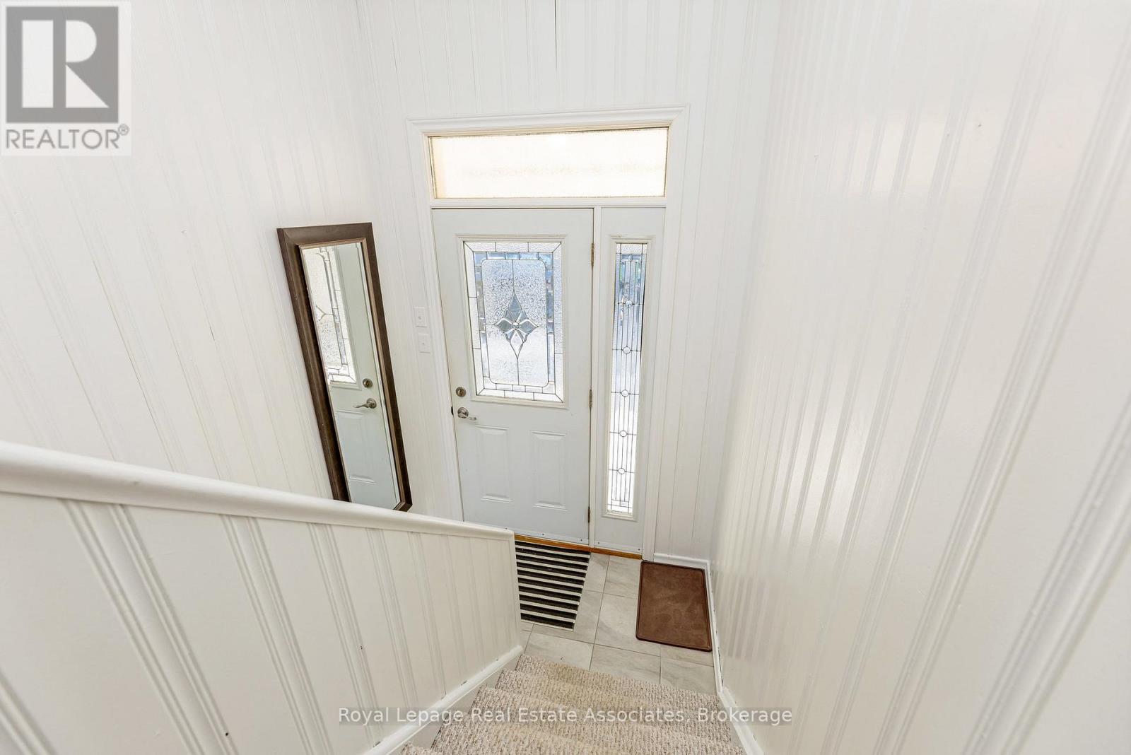 116 Park Street E, Halton Hills, Ontario  L7G 2V4 - Photo 7 - W12443388
