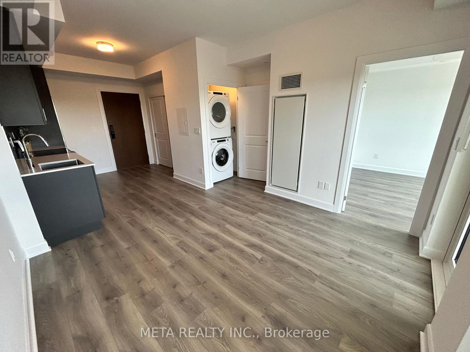 621 - 3240 William Coltson Avenue, Oakville, Ontario  L6H 8C8 - Photo 8 - W12443393