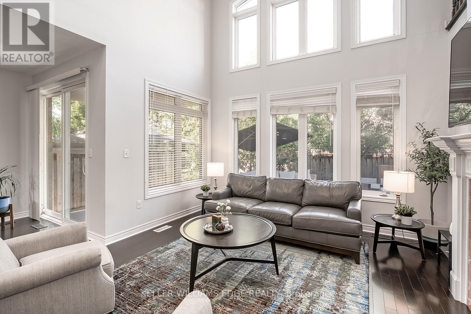 3327 Skipton Lane, Oakville, Ontario  L6M 0K3 - Photo 16 - W12443397