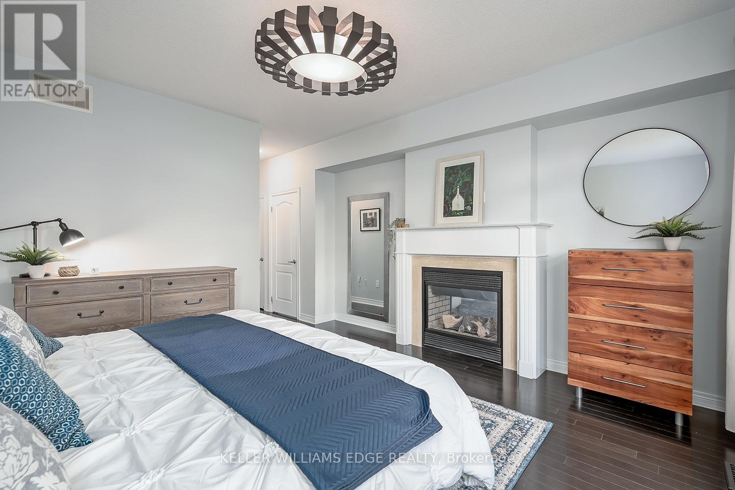 3327 Skipton Lane, Oakville, Ontario  L6M 0K3 - Photo 21 - W12443397