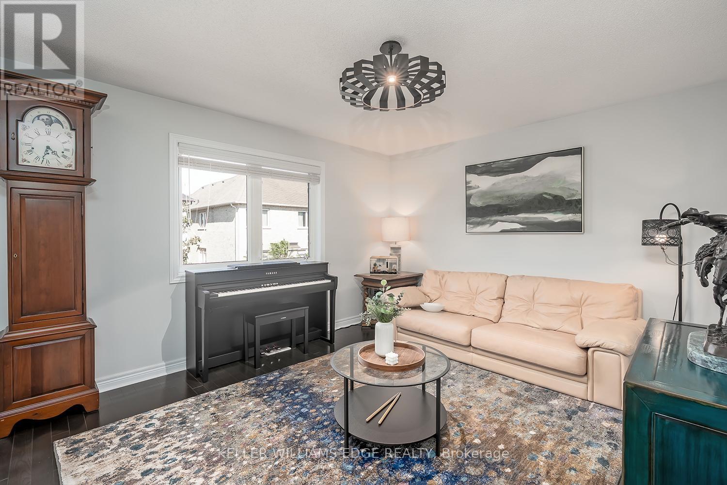 3327 Skipton Lane, Oakville, Ontario  L6M 0K3 - Photo 30 - W12443397