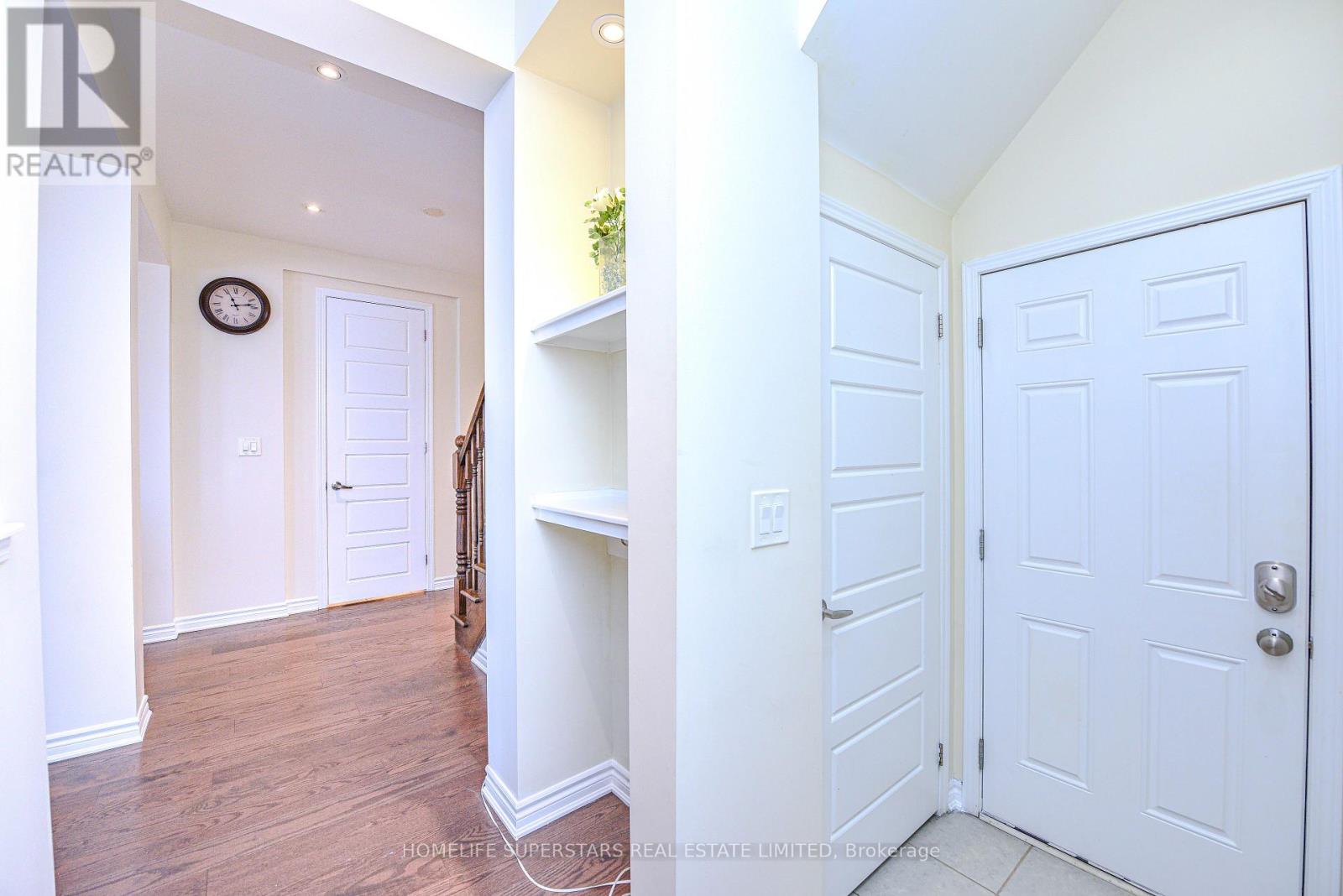 1395 Chretien Street, Milton, Ontario  L9E 1G7 - Photo 13 - W12443400