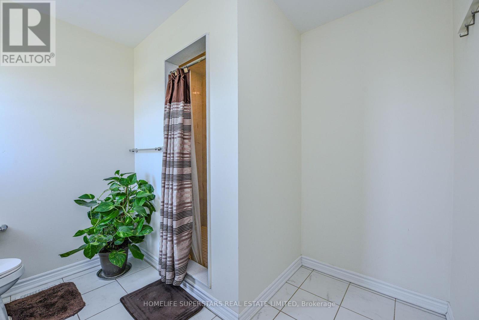 1395 Chretien Street, Milton, Ontario  L9E 1G7 - Photo 26 - W12443400
