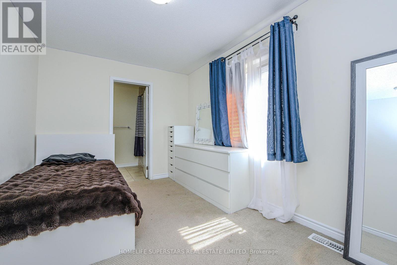 1395 Chretien Street, Milton, Ontario  L9E 1G7 - Photo 30 - W12443400