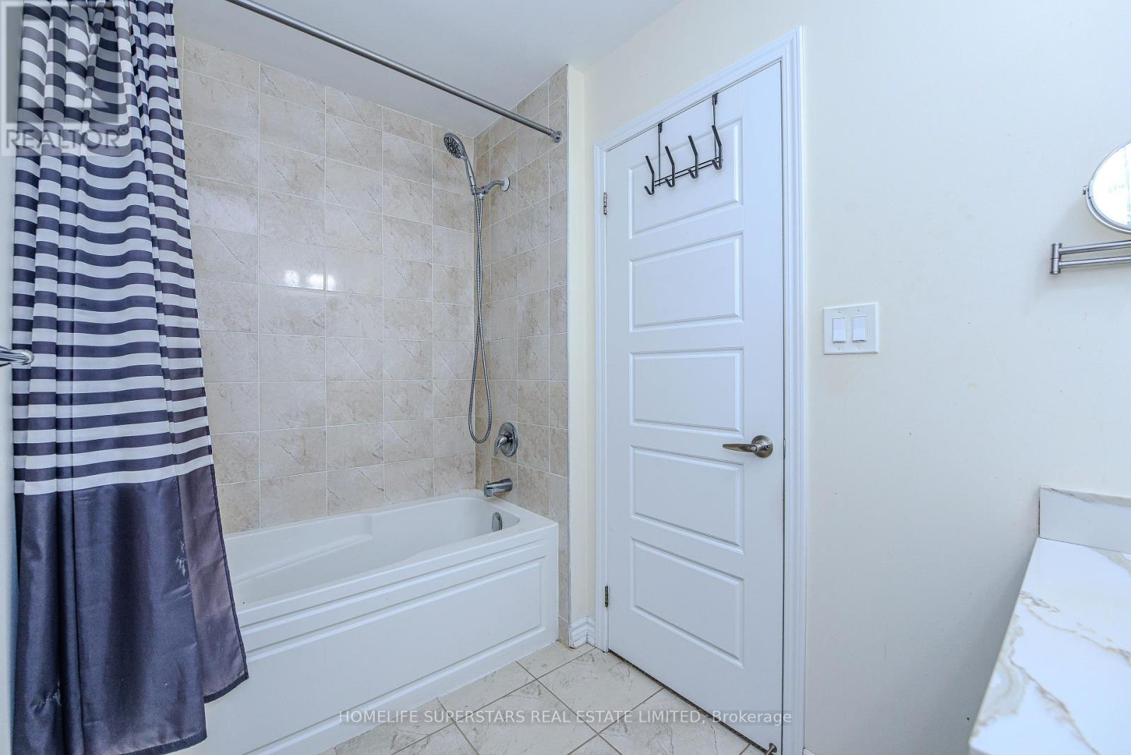 1395 Chretien Street, Milton, Ontario  L9E 1G7 - Photo 33 - W12443400