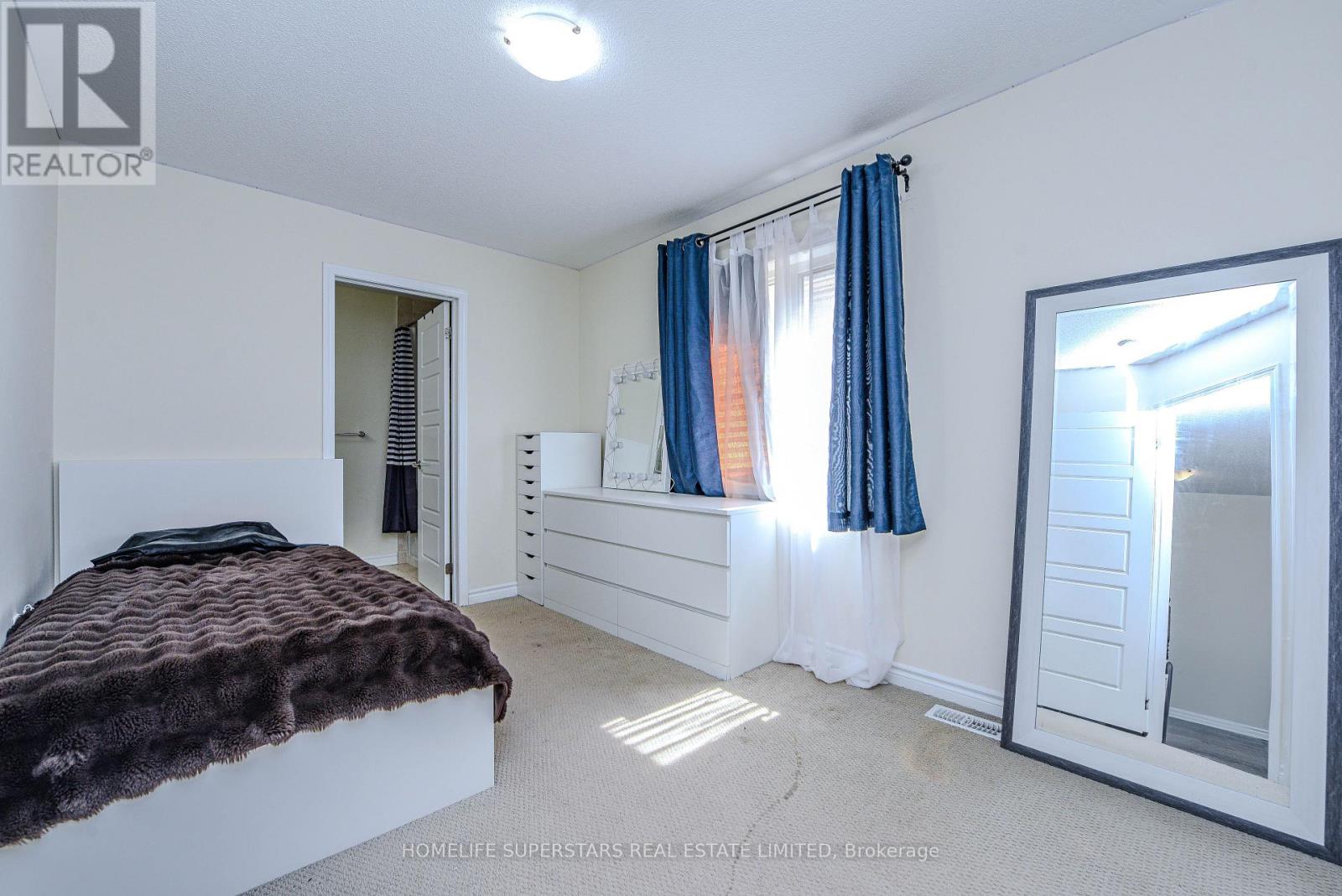 1395 Chretien Street, Milton, Ontario  L9E 1G7 - Photo 34 - W12443400