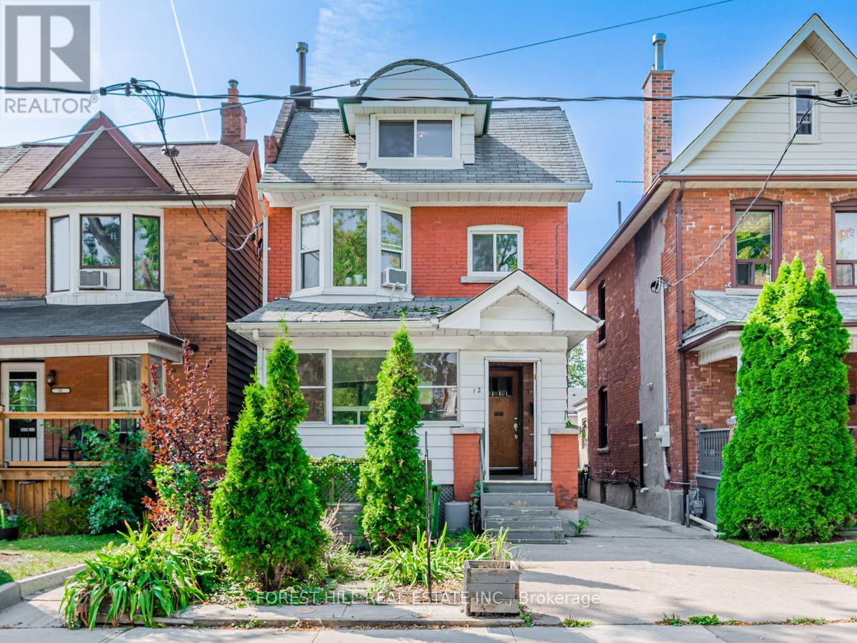 3 - 12 SALEM AVENUE, Toronto, Ontario