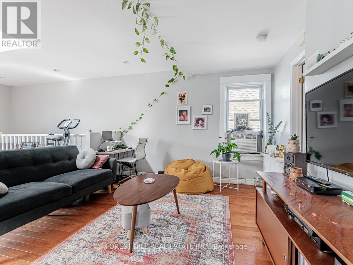 3 - 12 Salem Avenue, Toronto, Ontario  M6H 3C1 - Photo 13 - W12443401