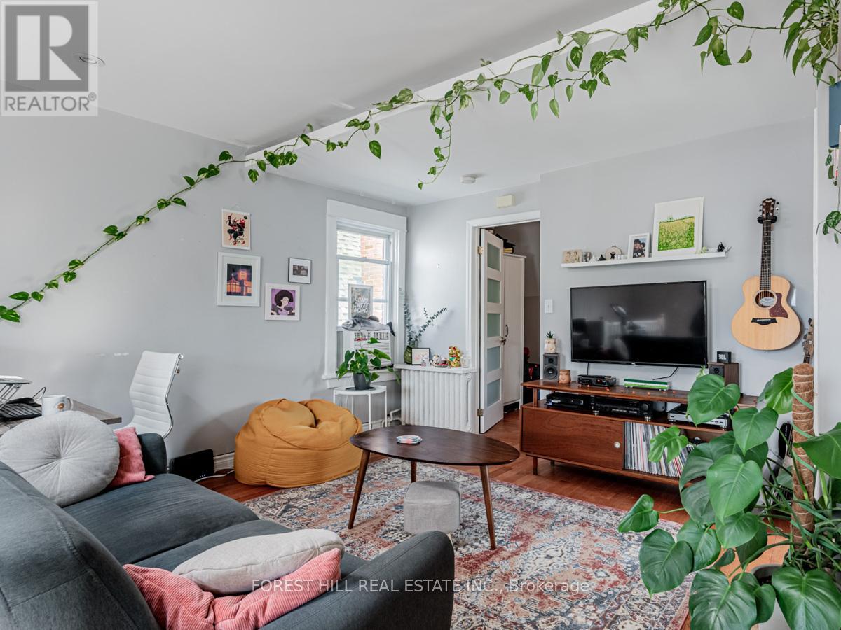 3 - 12 Salem Avenue, Toronto, Ontario  M6H 3C1 - Photo 9 - W12443401