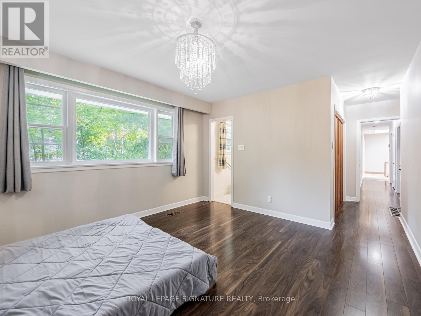 1447 Merrow Road, Mississauga, Ontario  L5J 3C4 - Photo 29 - W12443438