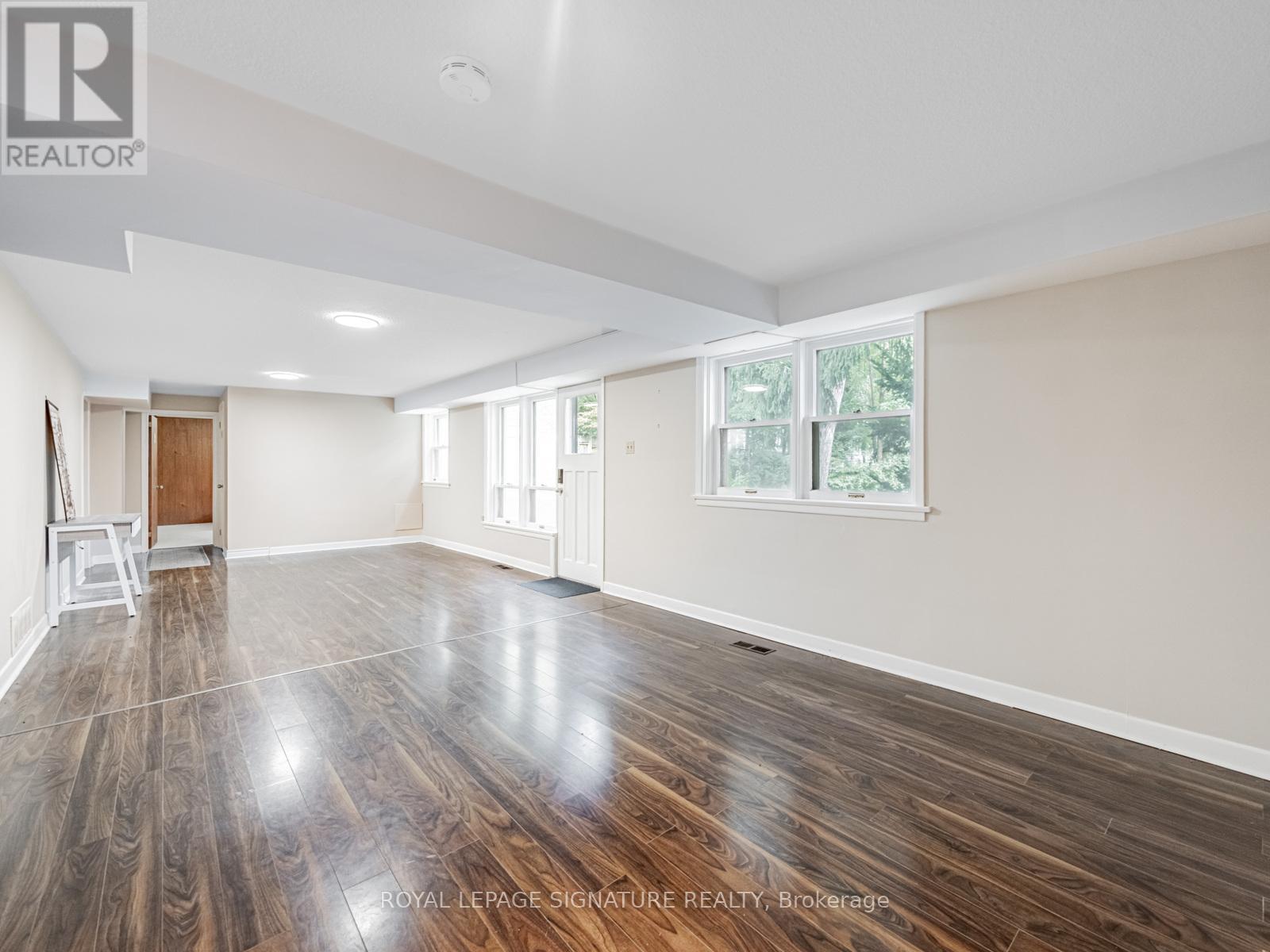 1447 Merrow Road, Mississauga, Ontario  L5J 3C4 - Photo 33 - W12443438