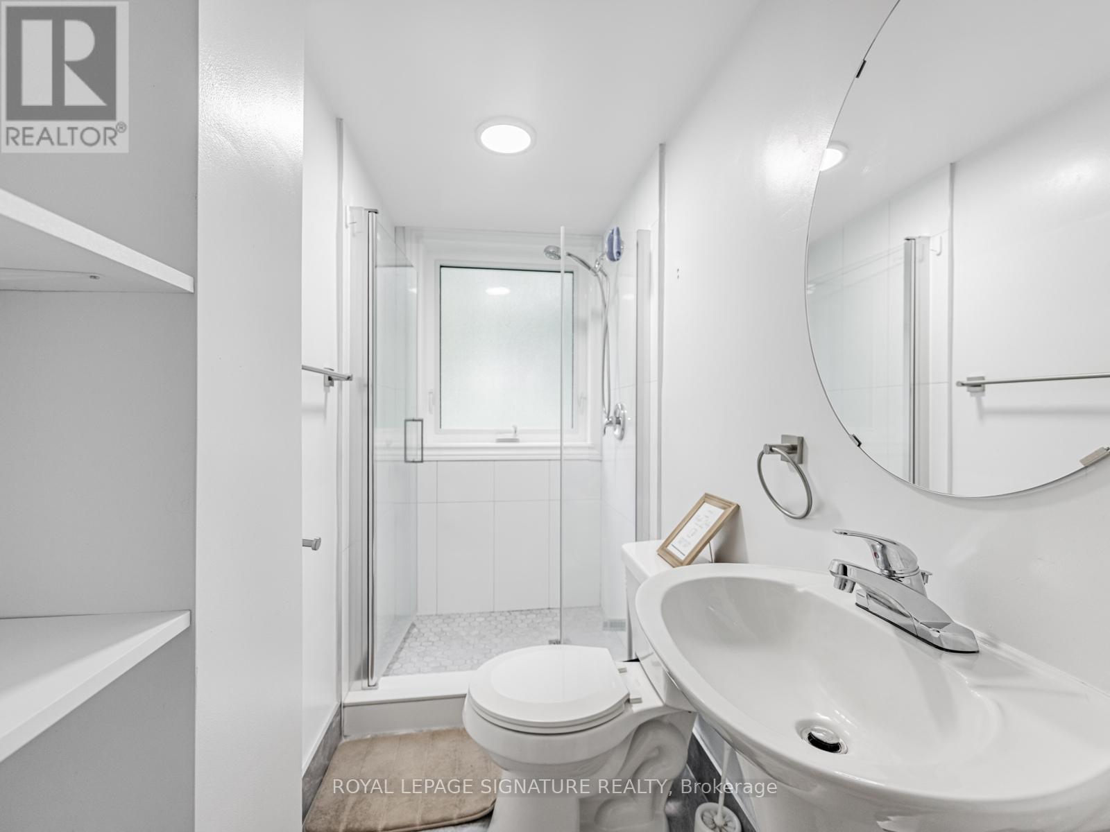 1447 Merrow Road, Mississauga, Ontario  L5J 3C4 - Photo 36 - W12443438