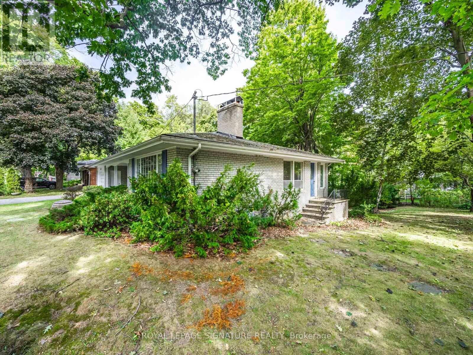 1447 Merrow Road, Mississauga, Ontario  L5J 3C4 - Photo 43 - W12443438