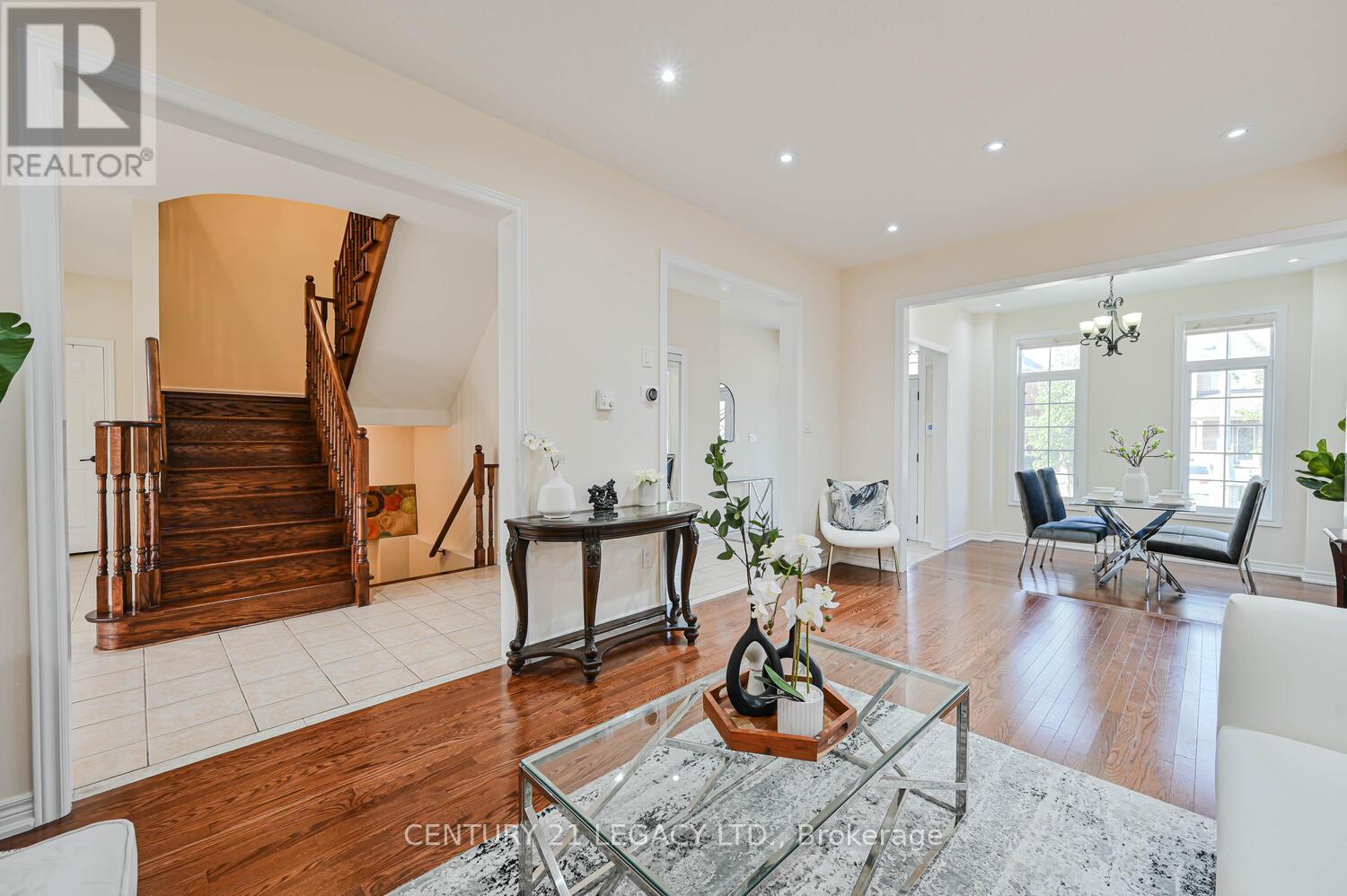 58 Gamson Crescent, Brampton (Sandringham-Wellington), Ontario  L6R 0V6 - Photo 12 - W12443448