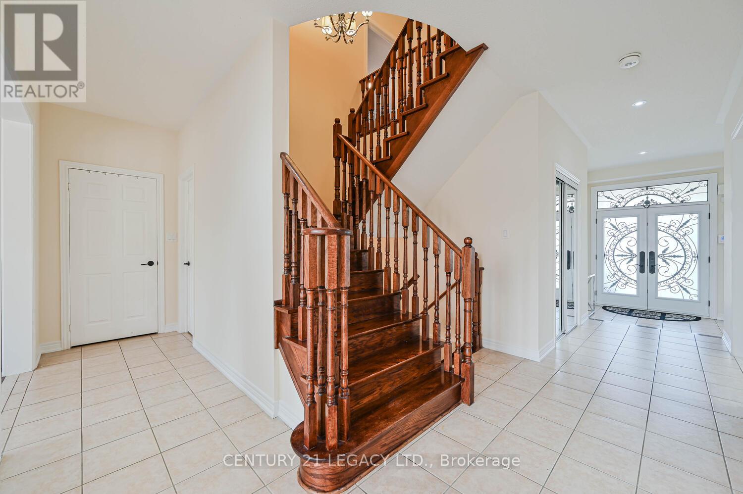 58 Gamson Crescent, Brampton (Sandringham-Wellington), Ontario  L6R 0V6 - Photo 13 - W12443448