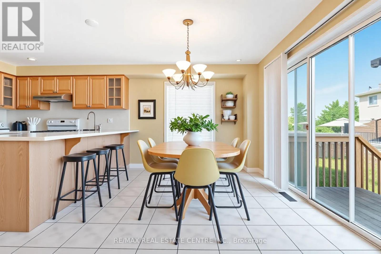 181 Brisdale Drive, Brampton (Fletcher's Meadow), Ontario  L7A 2Y8 - Photo 17 - W12443455