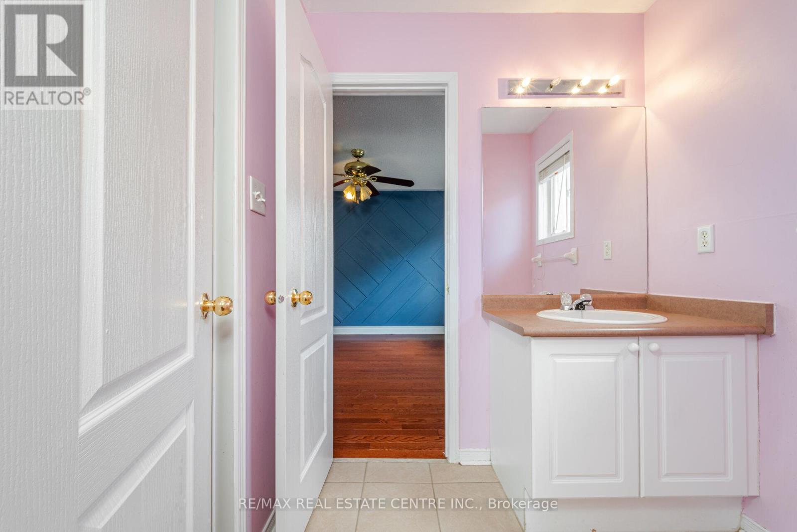 181 Brisdale Drive, Brampton (Fletcher's Meadow), Ontario  L7A 2Y8 - Photo 33 - W12443455