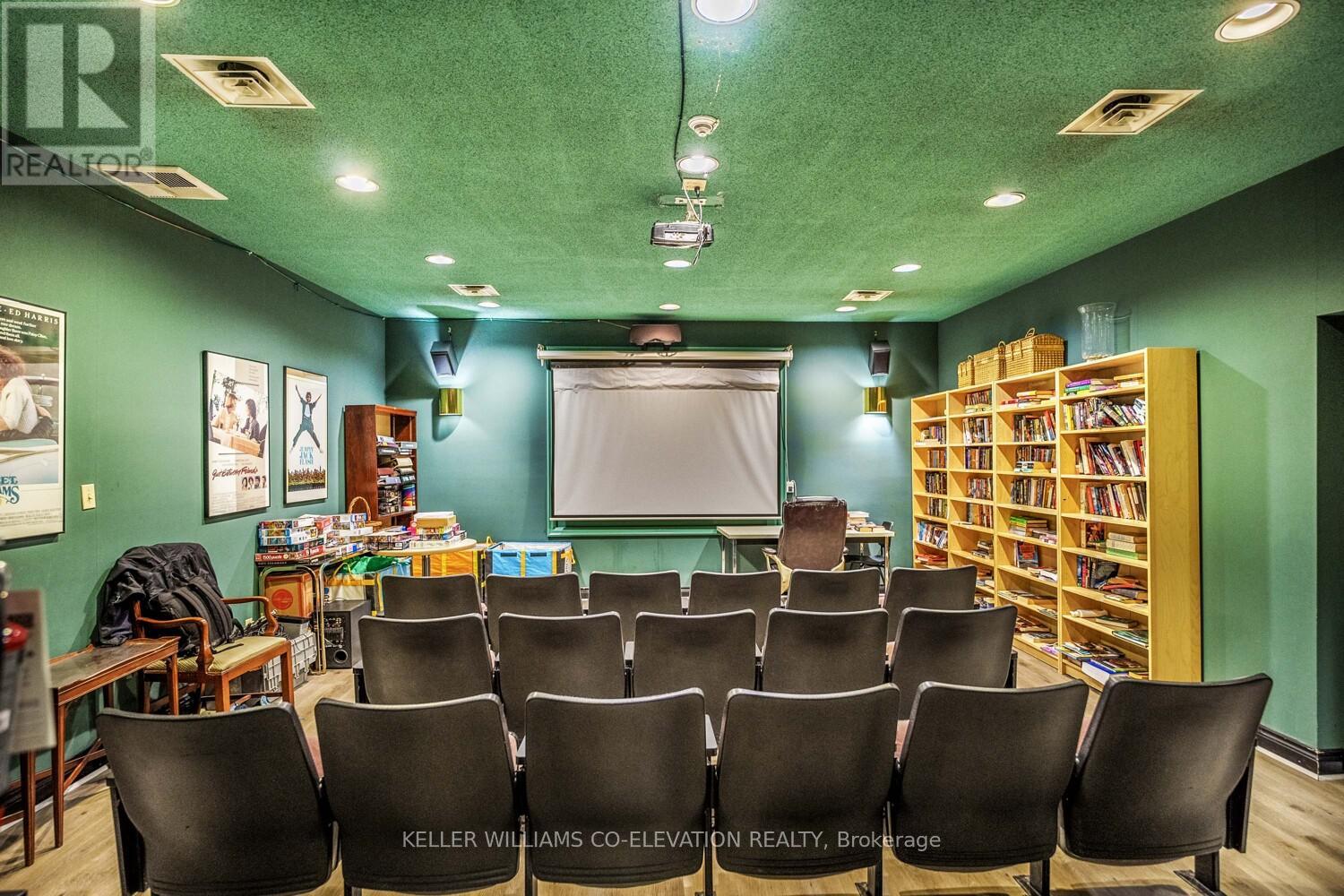 1604 - 880 Dundas Street W, Mississauga (Erindale), Ontario  L5C 4H3 - Photo 17 - W12443462