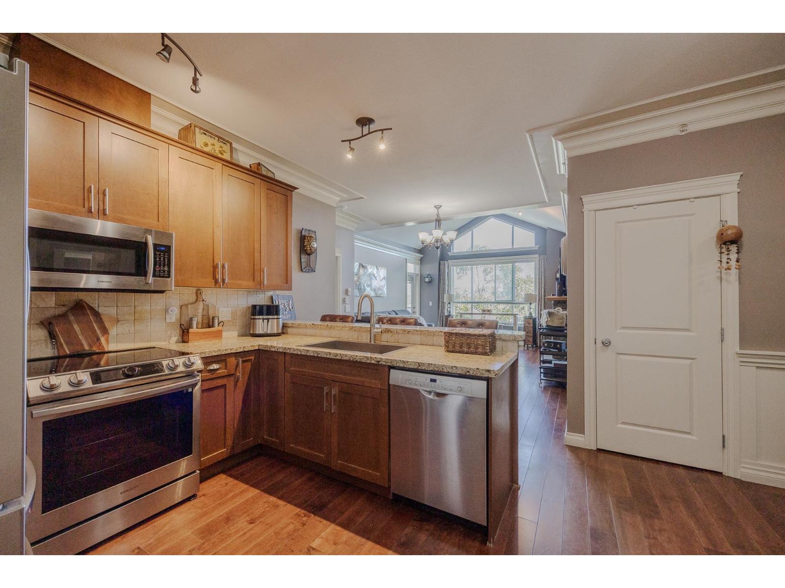 410 32729 Garibaldi Drive, Abbotsford, British Columbia  V2T 0A6 - Photo 2 - R3048015