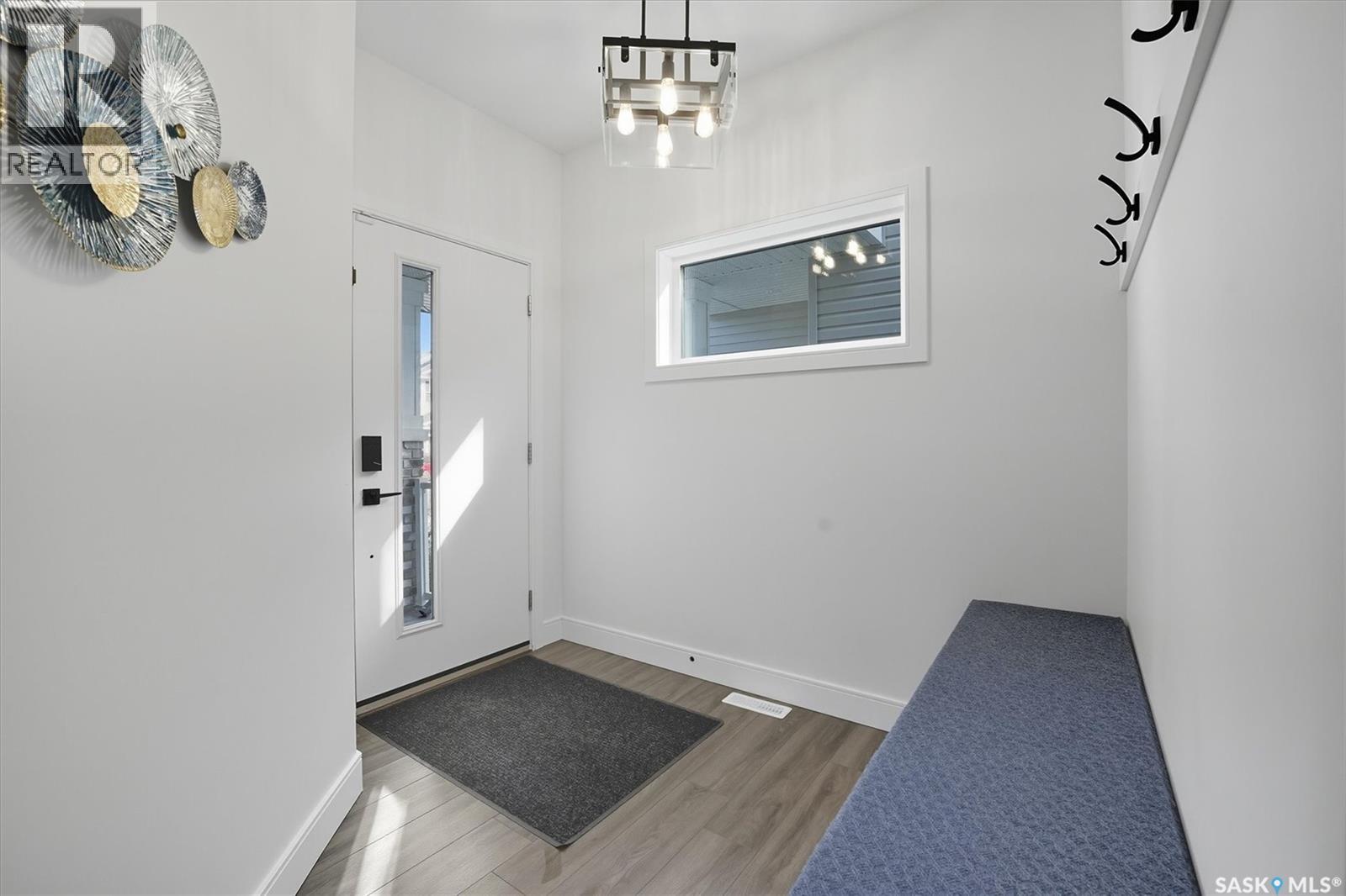474 Mcfaull Crescent, Saskatoon, Saskatchewan  S7V 0T1 - Photo 3 - SK020041