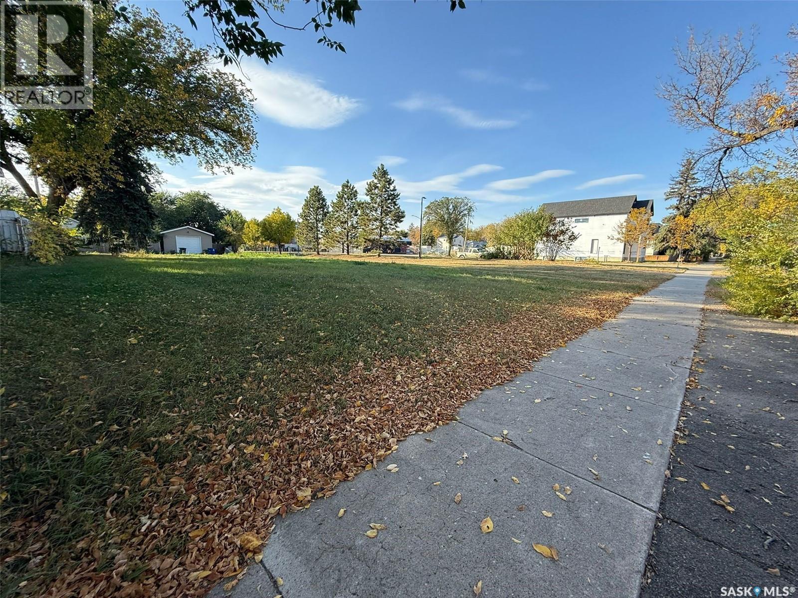 607 H Avenue S, Saskatoon, Saskatchewan  S7M 1X1 - Photo 4 - SK019869