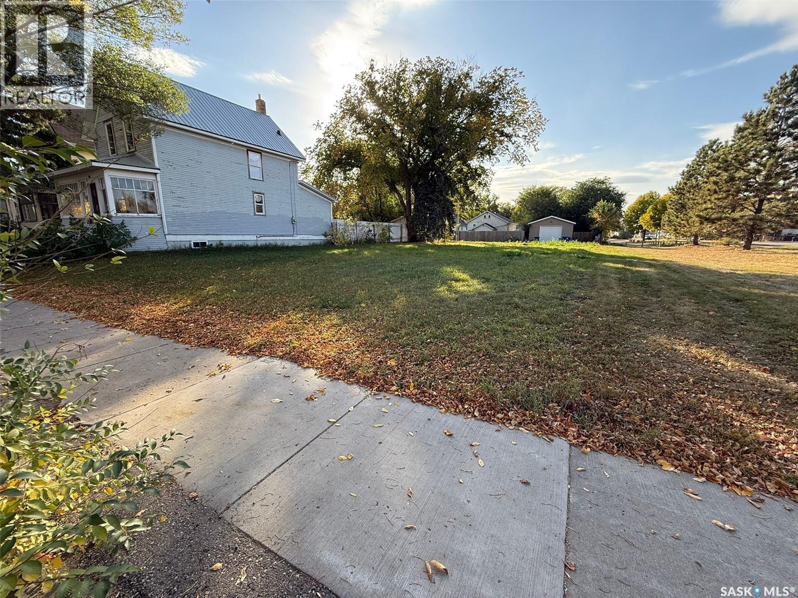 607 H Avenue S, Saskatoon, Saskatchewan  S7M 1X1 - Photo 5 - SK019869