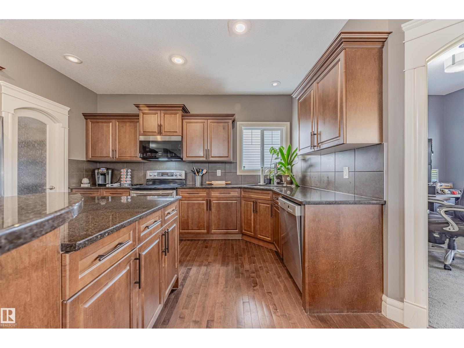3807 Gallinger Lo Nw, Edmonton, Alberta  T5T 4G5 - Photo 19 - E4460697