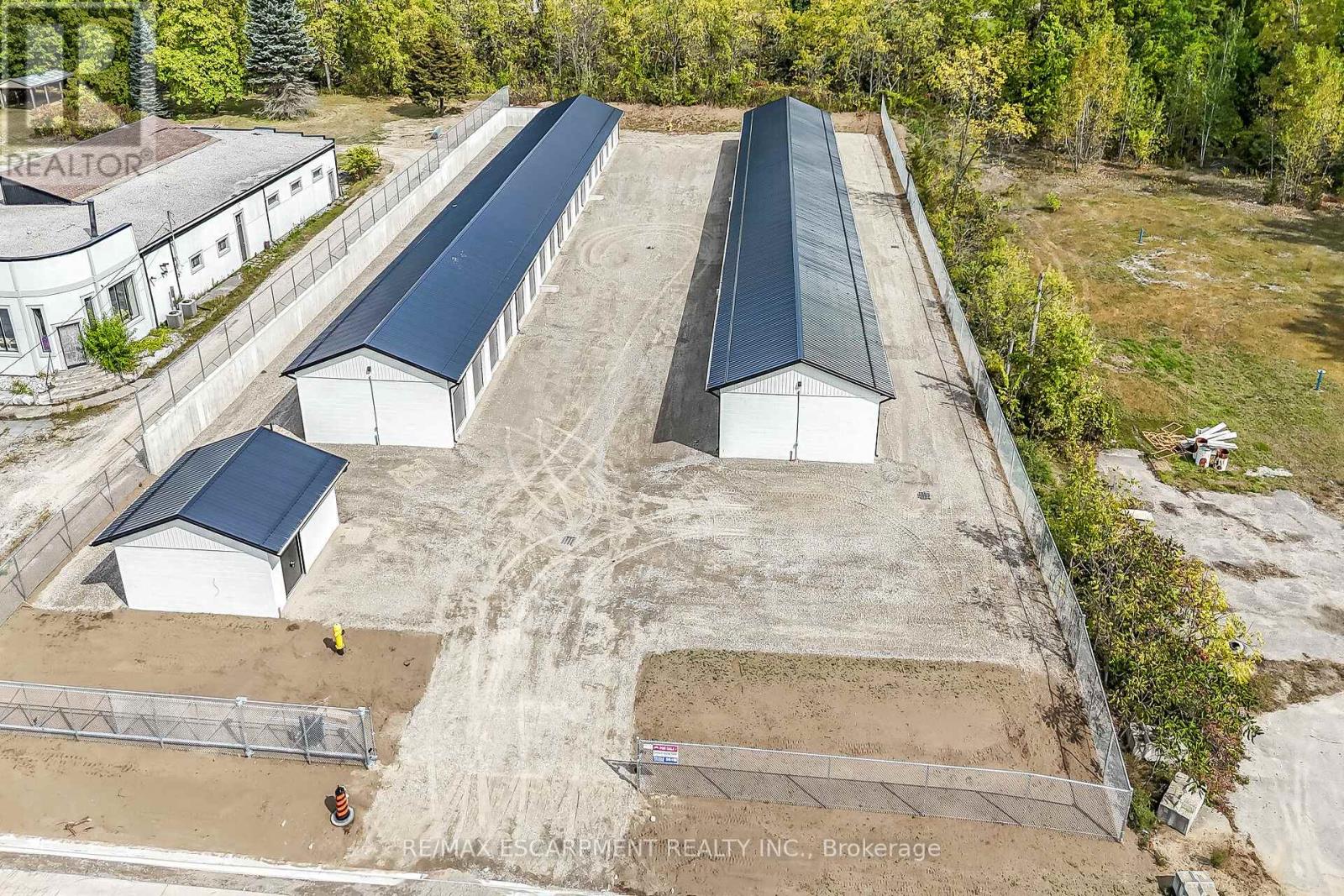 561 Bank Street N, Norfolk (Simcoe), Ontario  N3Y 3N3 - Photo 1 - X12443384