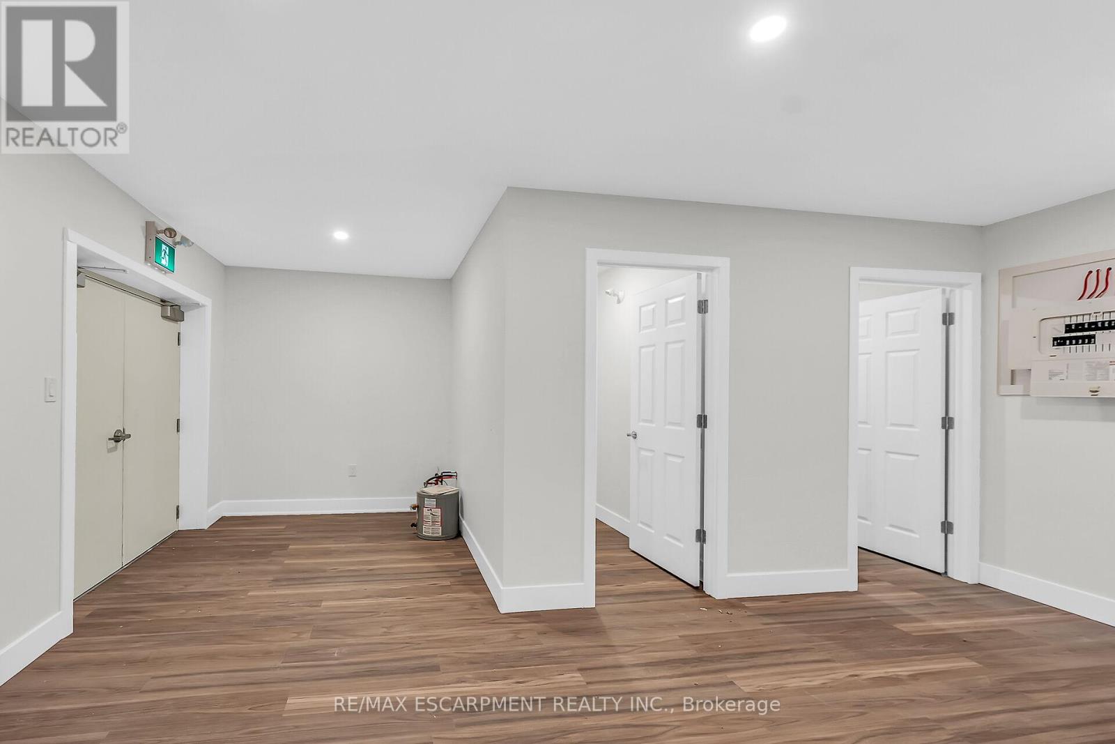 561 Bank Street N, Norfolk (Simcoe), Ontario  N3Y 3N3 - Photo 19 - X12443384