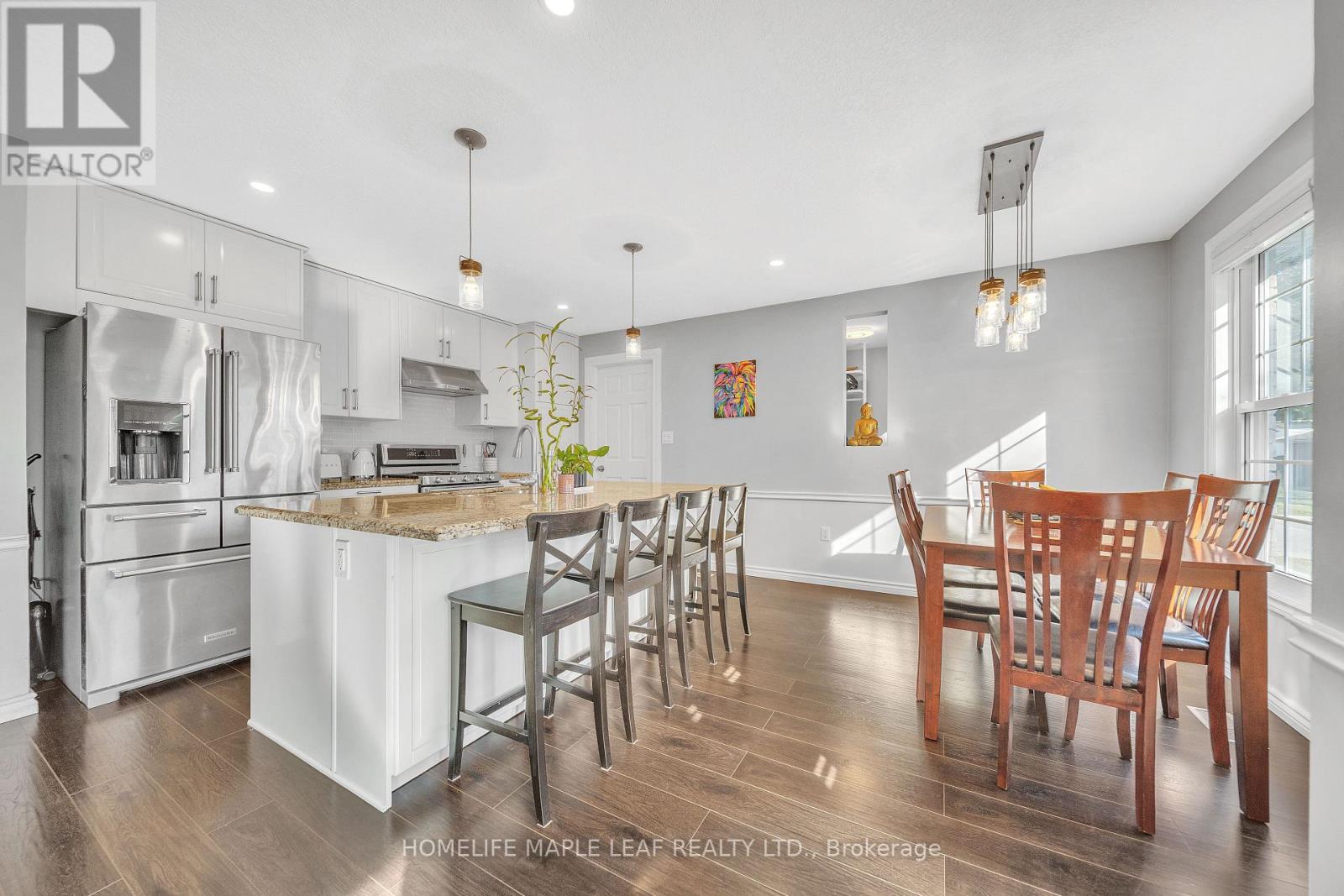 4 Lisa Court, Hamilton (Lawfield), Ontario  L8V 4P9 - Photo 12 - X12443412